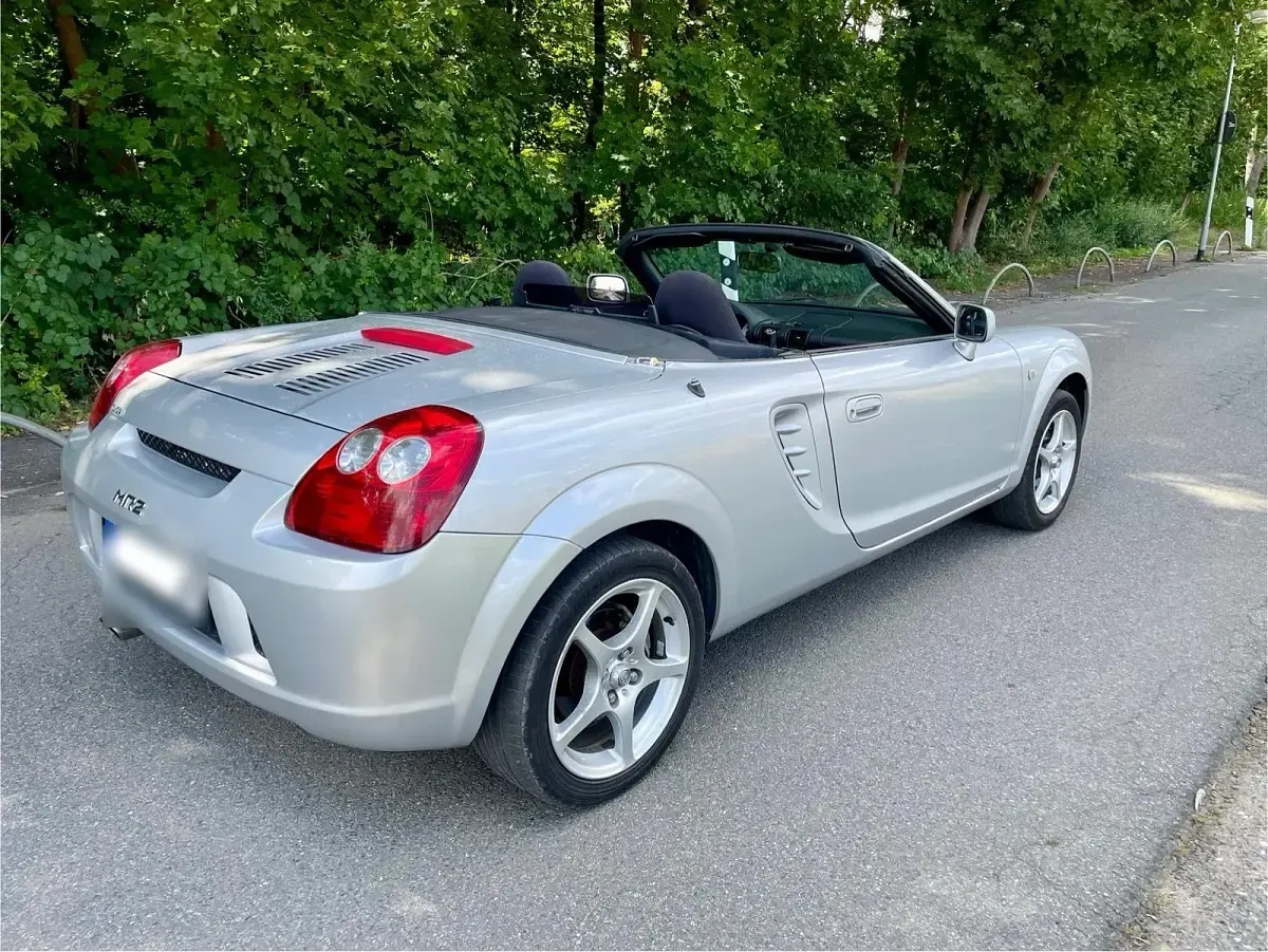 Gebraucht Toyota MR2 140 PS (102 kW) 2004 Silber Cabrio