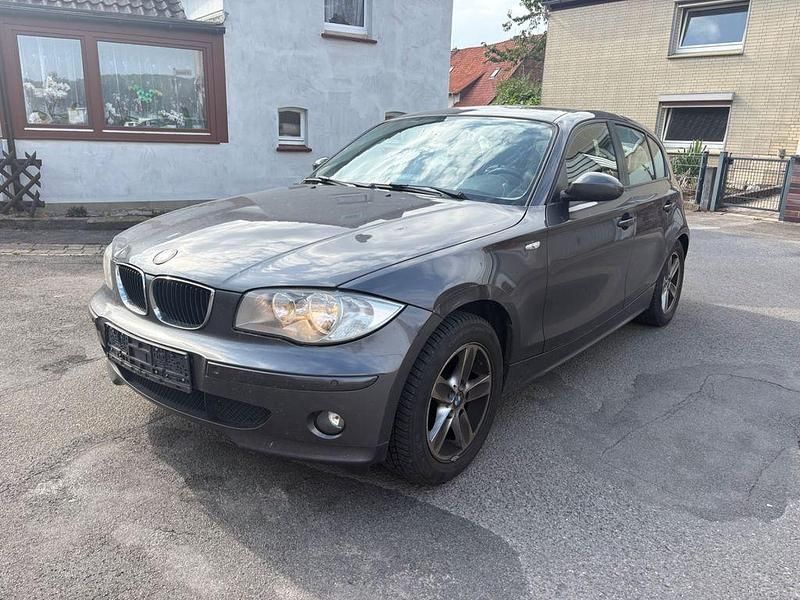 Grau Gebraucht 2004 BMW 116 Advantage Kleinwagen | 1.190 € (Guter Preis) - Bild 1/4