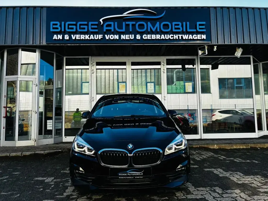 Używany BMW 218 Advantage 150 KM (110 kW) 2021 Czarny Kombi