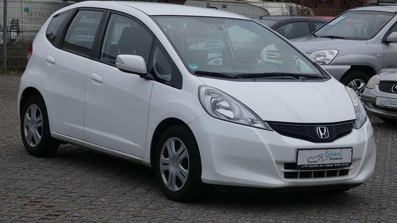 Taffeta white Gebraucht 2013 Honda Jazz Trend Kleinwagen | 7.950 € (Fairer Preis) - Bild 1/4