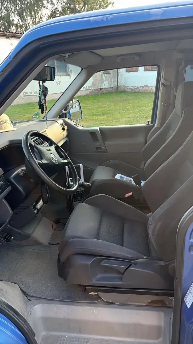 Gebraucht VW Multivan 102 PS (75 kW) 1999 Blau Van / Kleinbus