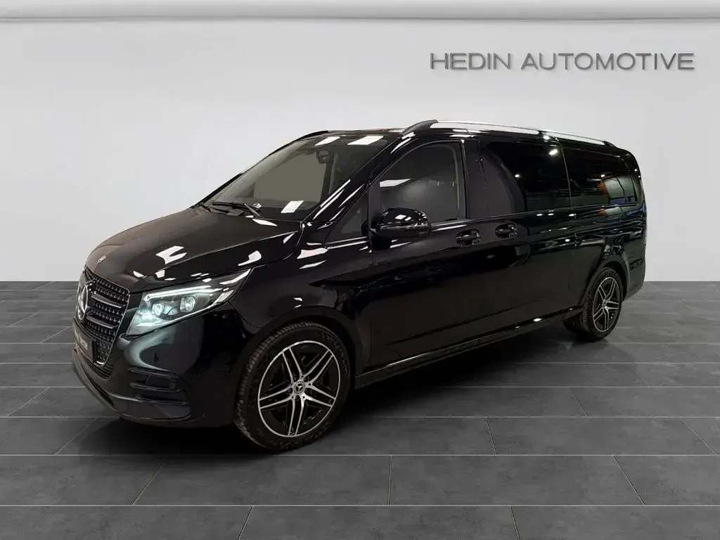 Gebraucht Mercedes V300 AMG 237 PS (174 kW) 2024 Schwarz Van / Kleinbus