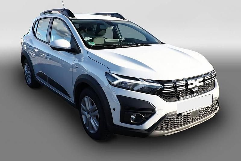 Gebraucht Dacia Sandero Expression 91 PS (66 kW) 2023 Weiß Kleinwagen