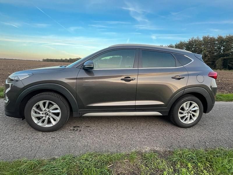 Gebraucht Hyundai Tucson 177 PS (130 kW) 2017 Braun SUV