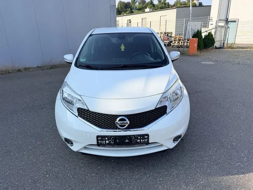 Gebraucht Nissan Note Acenta+ 90 PS (66 kW) 2017 Weiß Kleinwagen