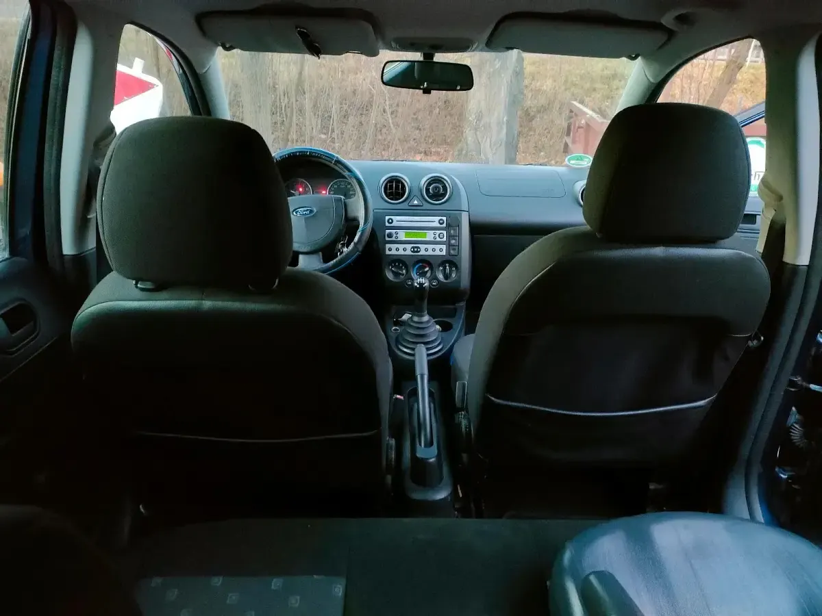 Gebraucht Ford Fiesta 69 PS (50 kW) 2005 Blau Kleinwagen