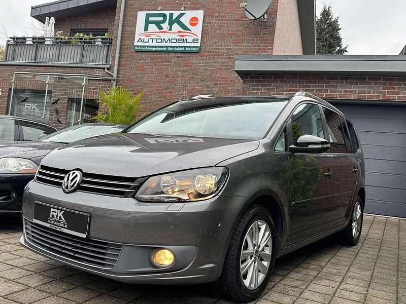 Pepper grey Gebraucht 2011 VW Touran Style Van / Kleinbus | 8.999 € (Fairer Preis) - Bild 1/4
