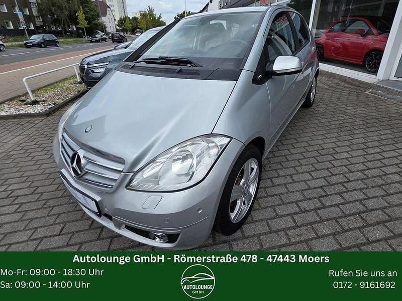 Silber Gebraucht 2010 Mercedes A180 Limousine | 7.500 € (Fairer Preis) - Bild 1/4