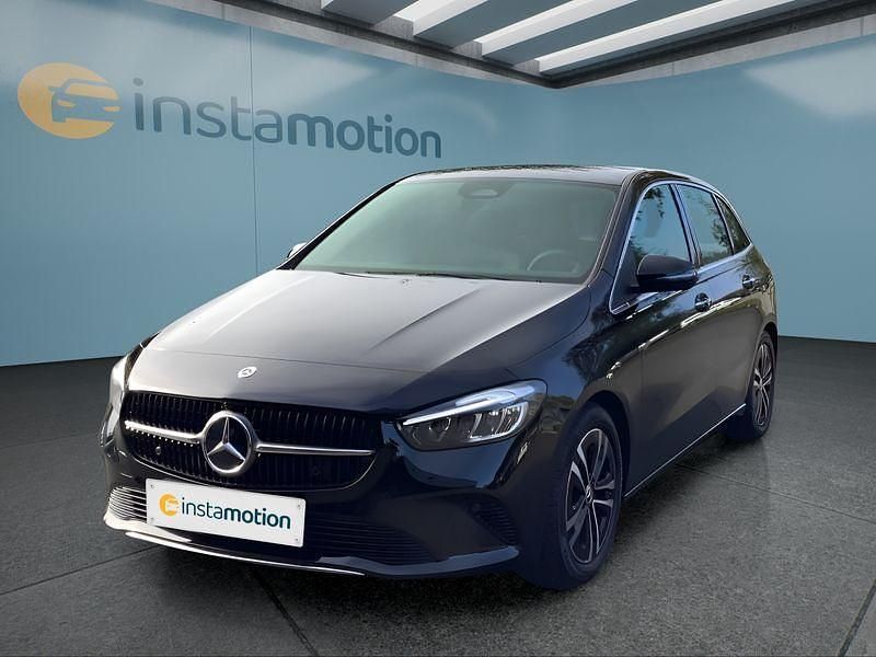 Schwarz Gebraucht 2025 Mercedes B200 Van / Kleinbus | 40.799 € - Bild 1/4