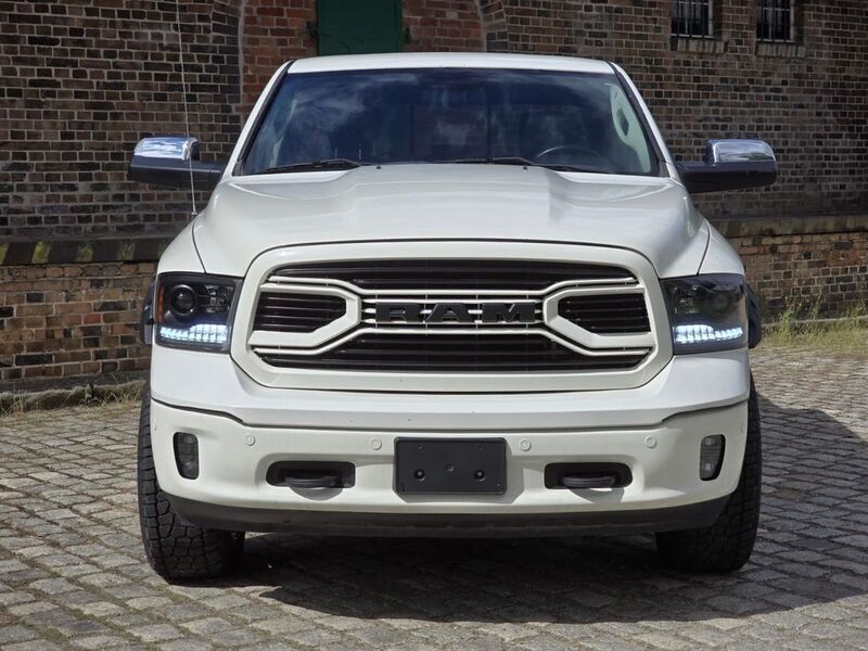 Weiß Gebraucht 2017 Dodge Ram Abholung | 36.500 € (Fairer Preis) - Bild 1/4