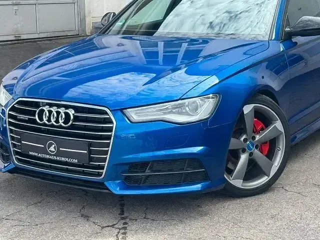 Gebraucht Audi A6 Sport 326 PS (239 kW) 2015 Blau Limousine