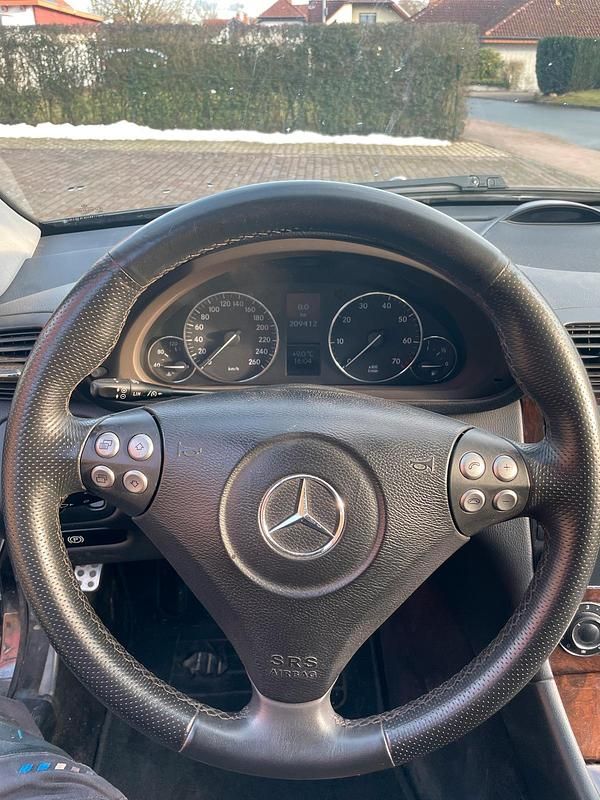 Usata Mercedes C280 231 CV (169 kW) 2005 Nero Station wagon