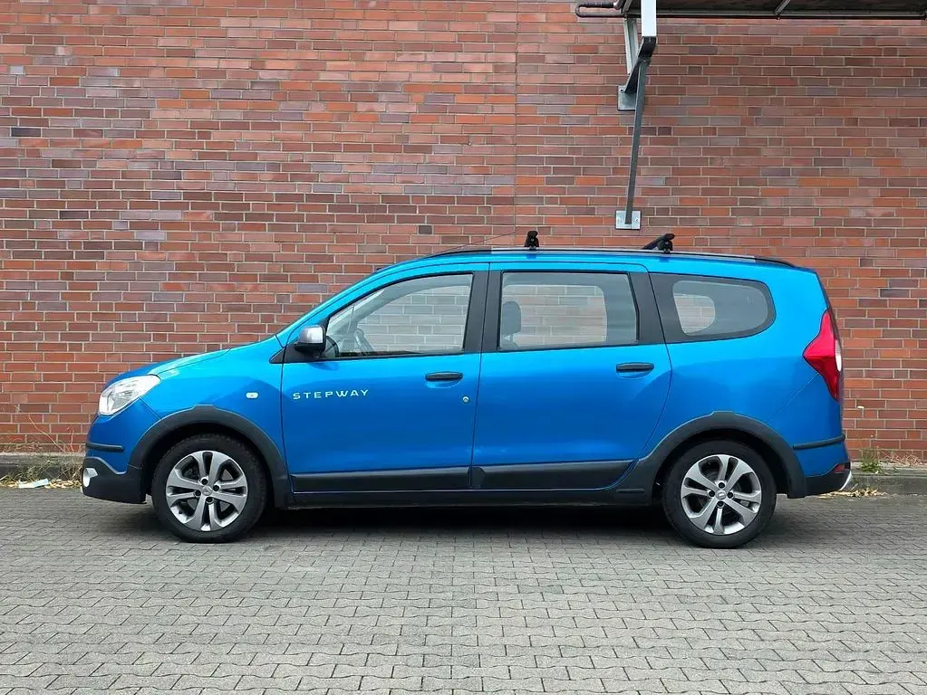 Gebraucht Dacia Lodgy Stepway 109 PS (80 kW) 2016 Blau Van / Kleinbus