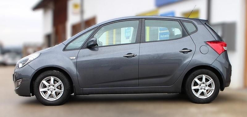 Gebraucht Hyundai ix20 Classic 90 PS (66 kW) 2017 Metallic Kleinwagen