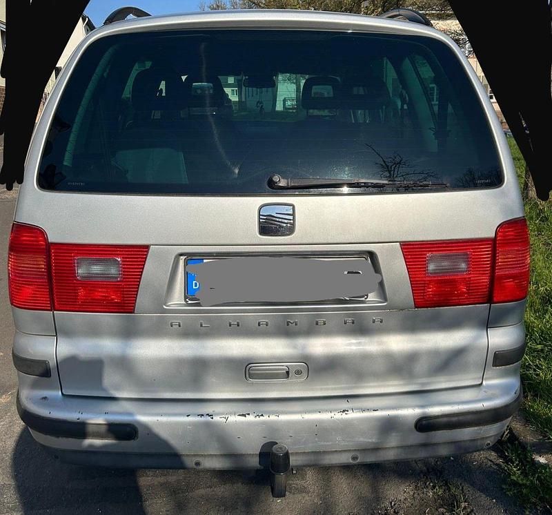 Gebraucht Seat Alhambra 117 PS (86 kW) 2008 Silber Van / Kleinbus