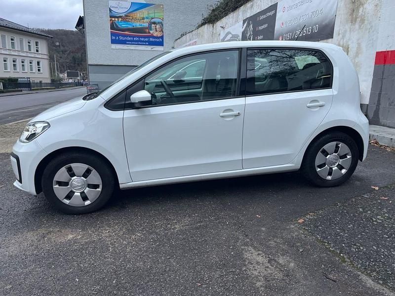 Second-hand VW up! move up! 60 CP (44 kW) 2018 Alb Hatchback