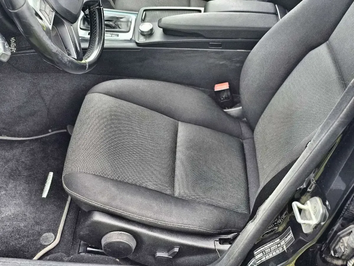 Gebraucht Mercedes C250 Avantgarde 204 PS (150 kW) 2012 Schwarz Kombi