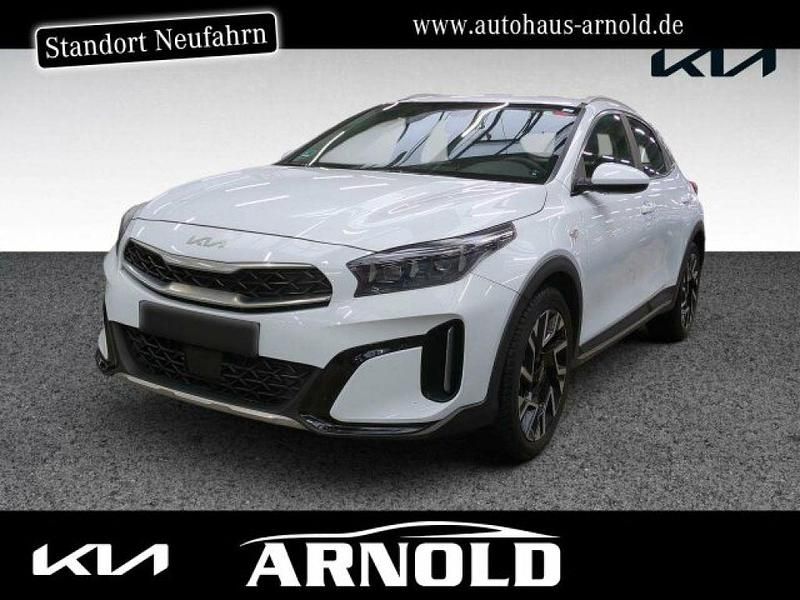 Gebraucht Kia XCeed Vision 140 PS (102 kW) 2025 Carraraweiß SUV