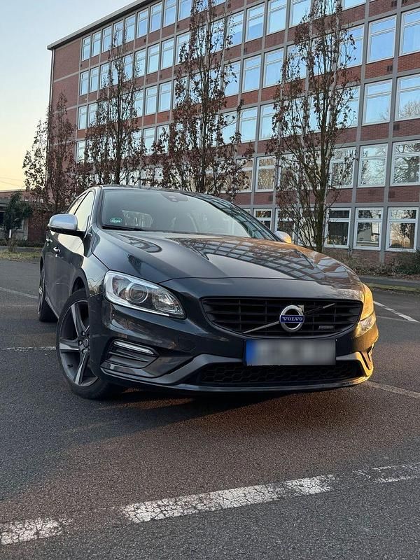 Gebraucht Volvo V60 R-Design 280 PS (205 kW) 2014 Grau Kombi