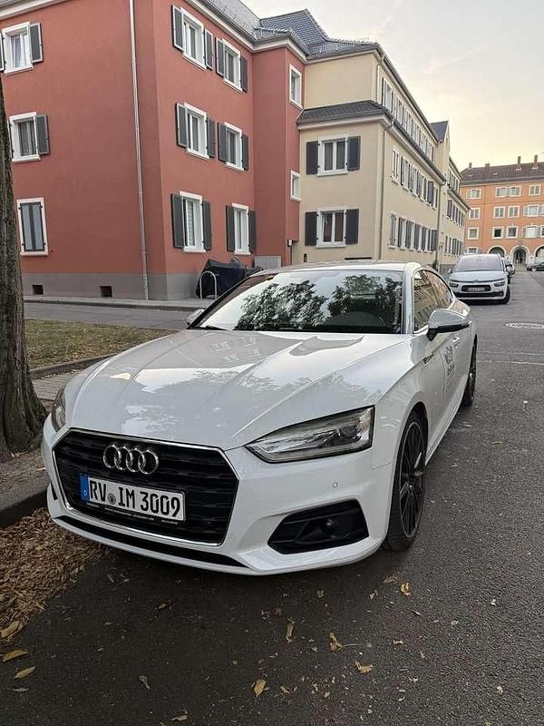 Weiß Gebraucht 2017 Audi A5 Basis Coupé | 22.350 € (Superpreis) - Bild 1/4