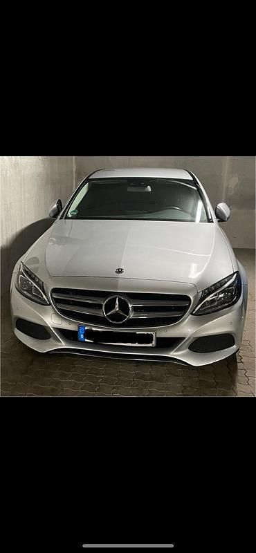 Grau Gebraucht 2017 Mercedes C180 Limousine | 17.800 € (Guter Preis) - Bild 1/4