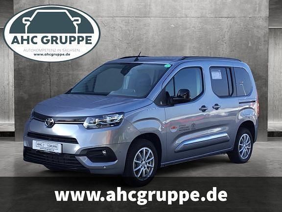 Gebraucht Toyota Proace Verso City 100 kW (136 PS) 2023 Silber Kombi