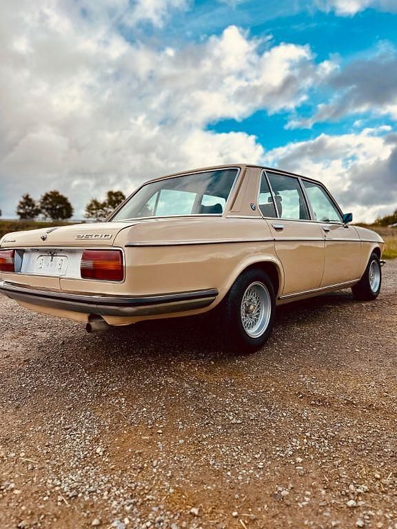 Gebraucht BMW 2500 150 PS (110 kW) 1976 Beige Limousine