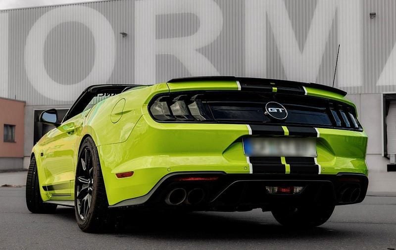 Usado Ford Mustang GT 450 HP (330 kW) 2021 Verde Cabrios
