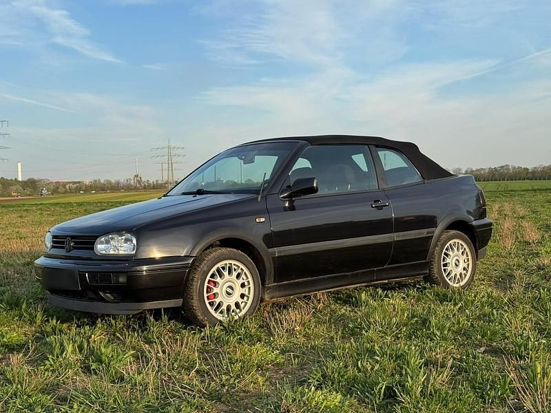 Gebraucht VW Golf Cabriolet 90 PS (66 kW) 1997 Schwarz Cabrio