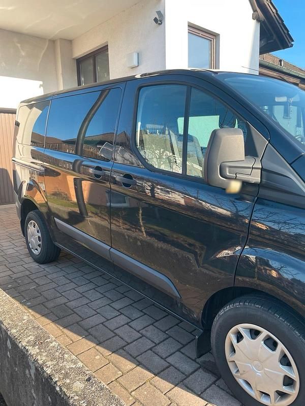 Gebraucht Ford Transit Custom 125 PS (91 kW) 2016 Schwarz Van / Kleinbus