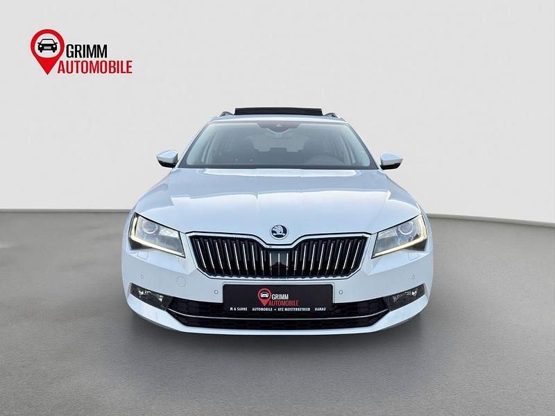 Gebraucht Skoda Superb 190 PS (139 kW) 2016 Weiß Kombi