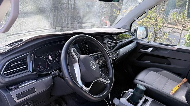 Second-hand VW Multivan 204 CP (150 kW) 2022 Gri Monovolum