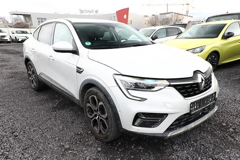 Gebraucht Renault Arkana Techno 140 PS (102 kW) 2023 Kyanitweiß metallic SUV
