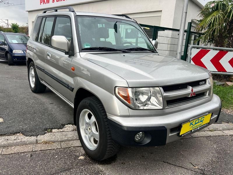 Silber Gebraucht 2000 Mitsubishi Pajero Comfort Edition SUV | 2.900 € (Guter Preis) - Bild 1/4