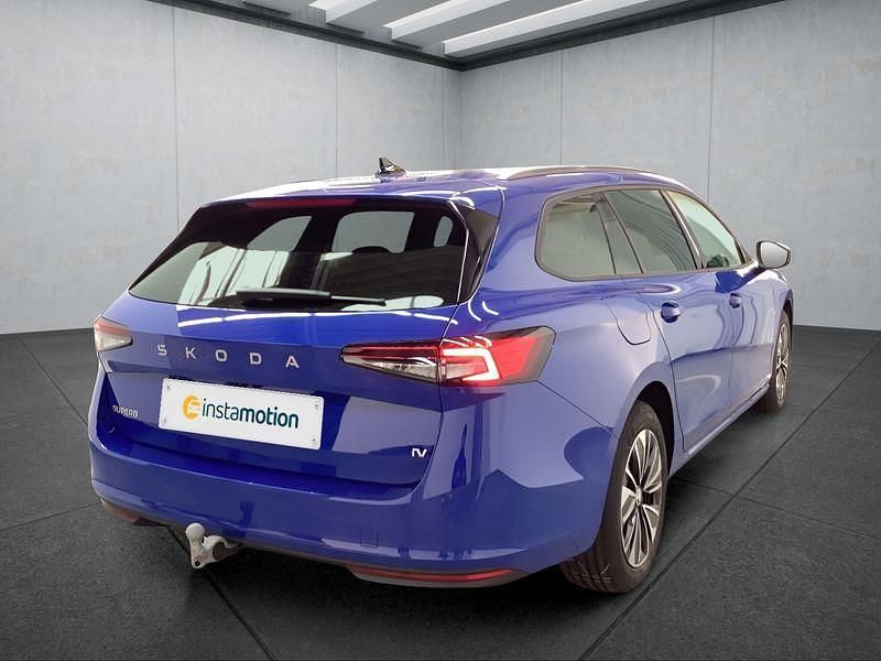 Gebraucht Skoda Superb 204 PS (150 kW) 2024 Blau Kombi