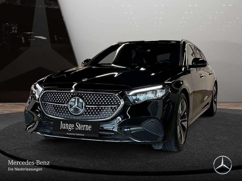Gebraucht Mercedes E300 Avantgarde 197 PS (144 kW) 2024 Schwarz Limousine
