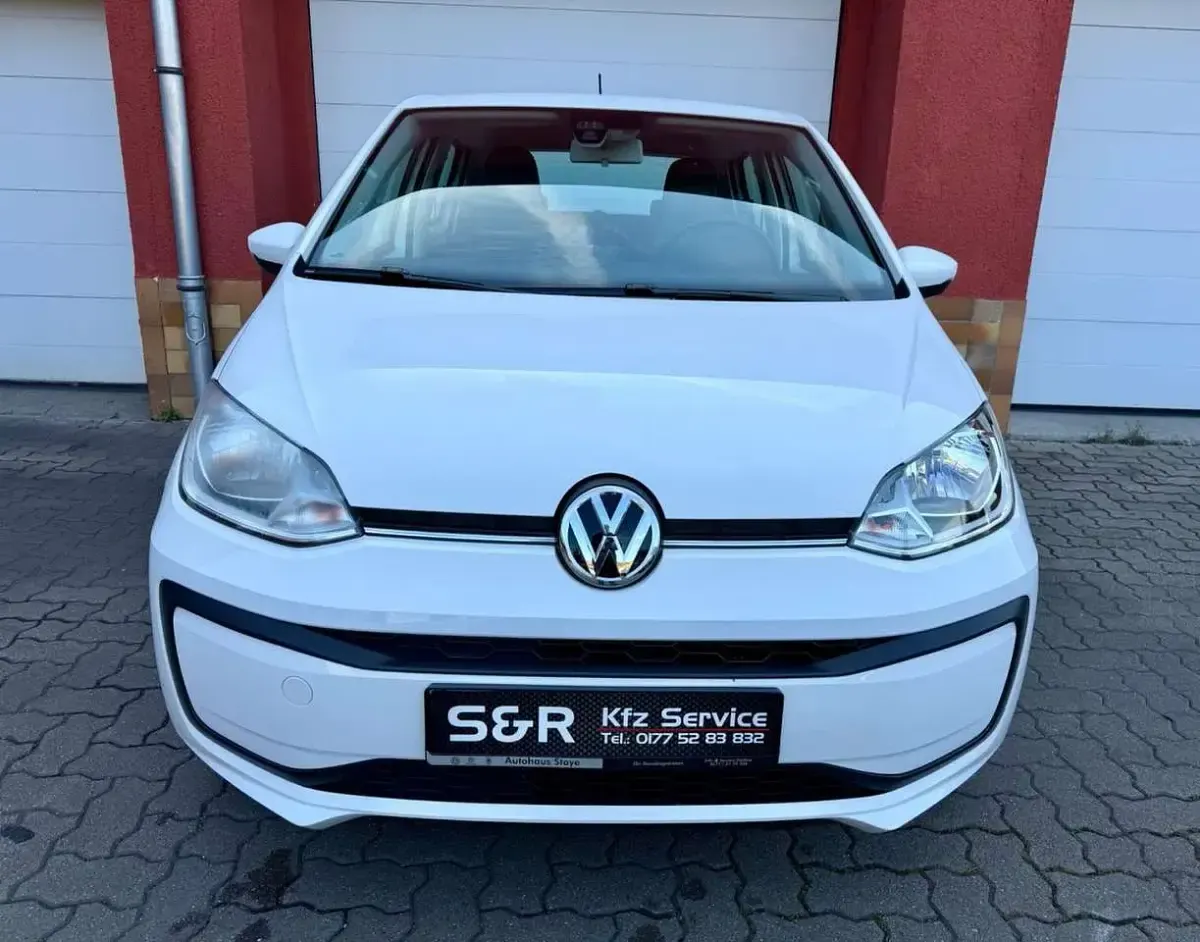 Usado VW up! move up! 60 CV (44 kW) 2019 Blanco Utilitario