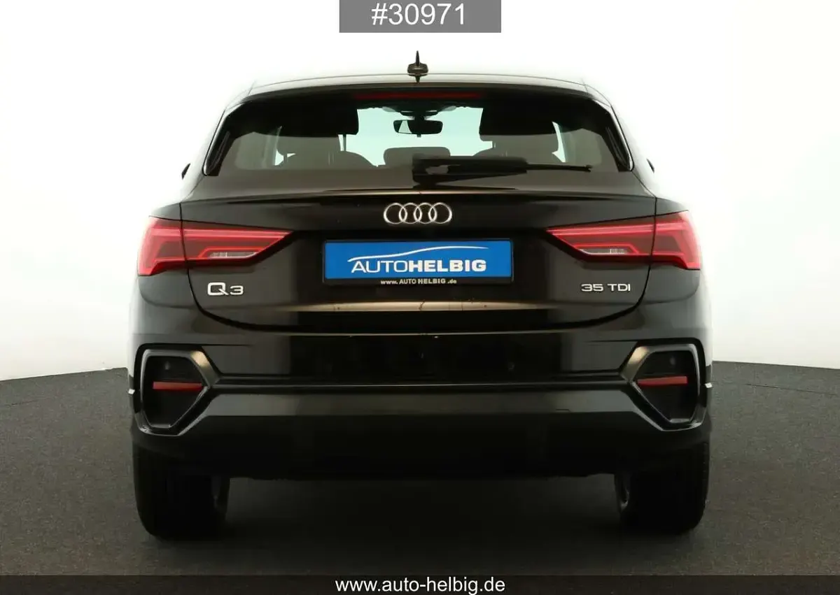 Gebraucht Audi Q3 Sportback Performance 150 PS (110 kW) 2023 Schwarz SUV