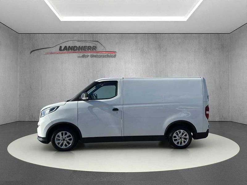 Gebraucht Maxus eDeliver 3 117 kW (160 PS) 2024 Weiß Van