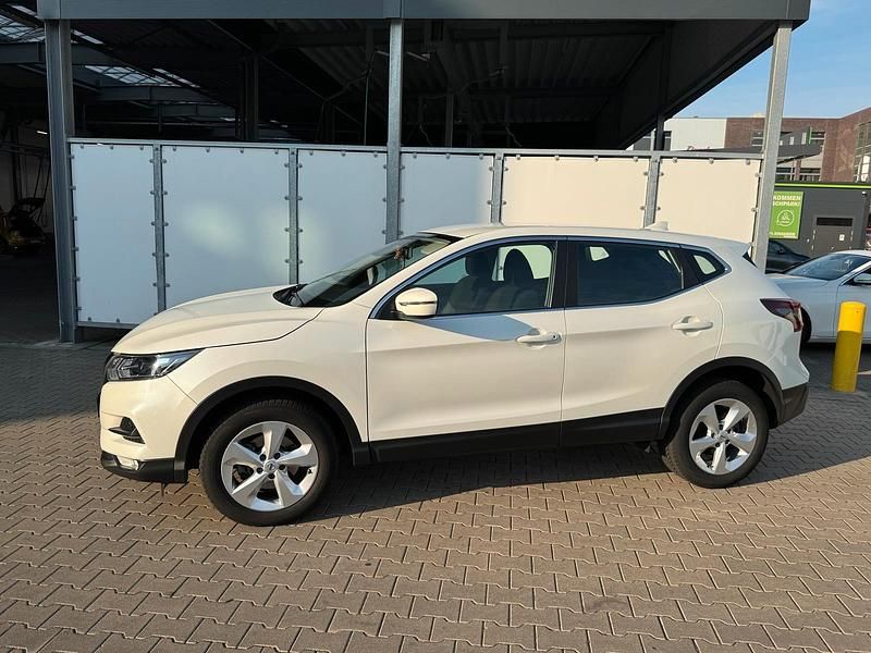 Weiß Gebraucht 2020 Nissan Qashqai SUV | 18.900 € (Fairer Preis) - Bild 1/4