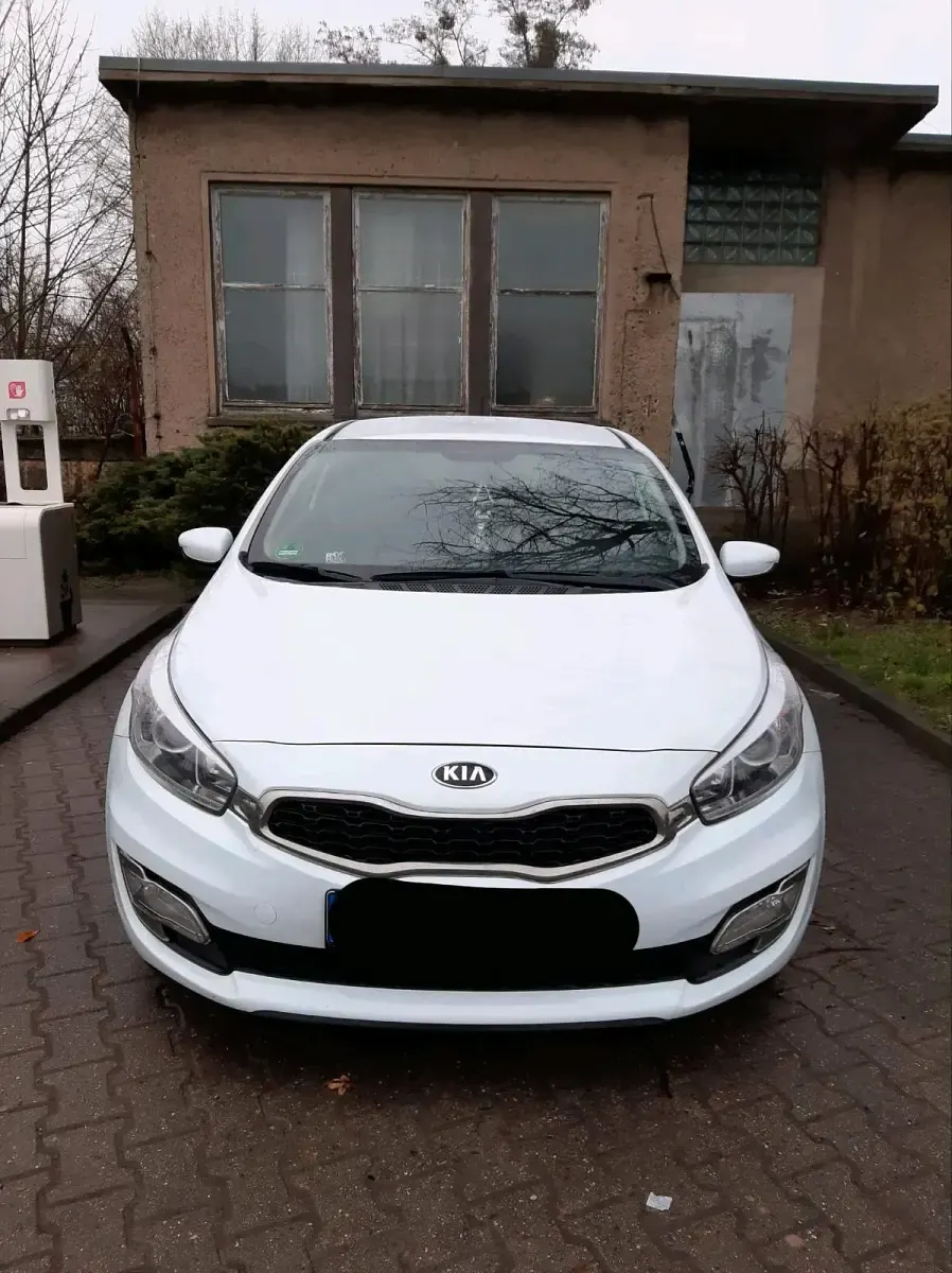 Gebraucht Kia Ceed 136 PS (100 kW) 2014 Weiß Kleinwagen