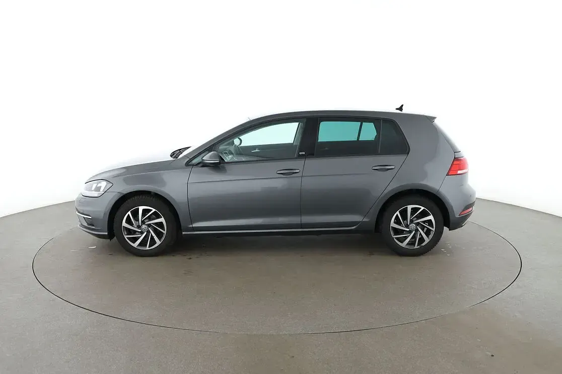 Gebraucht VW Golf VII Sound 2017 Grau Limousine