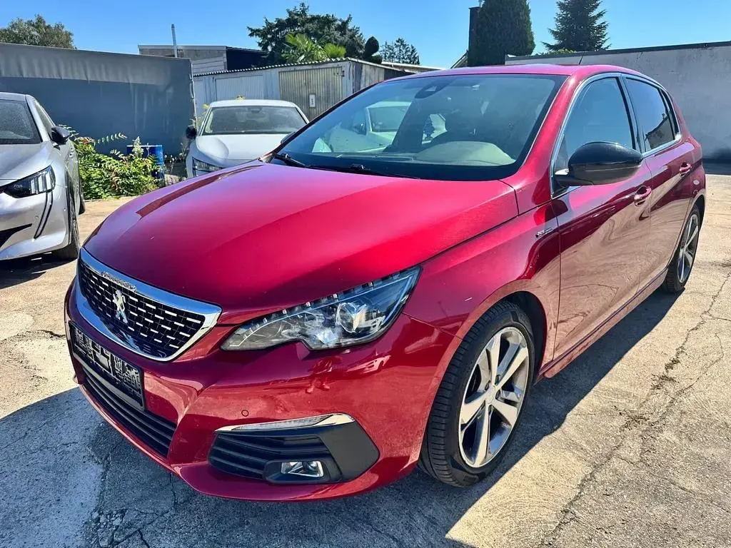 Gebraucht Peugeot 308 GT-line 131 PS (96 kW) 2020 Rot Limousine