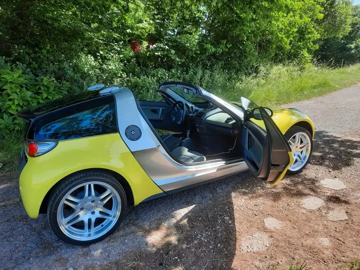 Gebraucht Smart Roadster 82 PS (60 kW) 2004 Gelb Cabrio