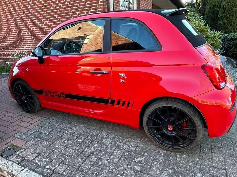 Gebraucht Abarth 595C Competizione 179 PS (131 kW) 2018 Rot Cabrio