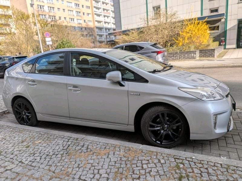 Gebraucht Toyota Prius 136 PS (100 kW) 2012 Grau Limousine