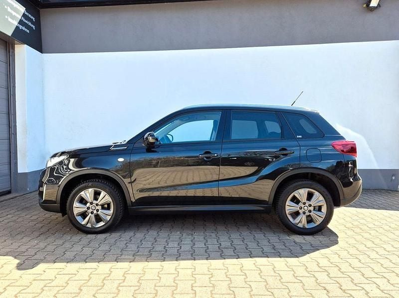 Gebraucht Suzuki Vitara 111 PS (81 kW) 2019 Schwarz SUV