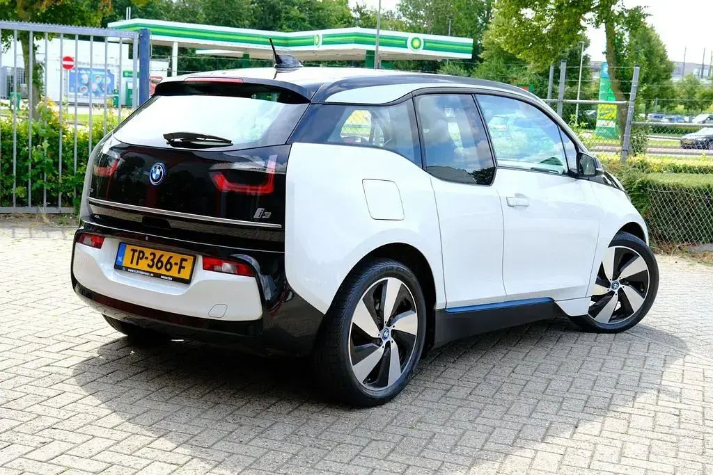 Gebraucht BMW i3 Basis 125 kW (170 PS) 2018 Weiß Kleinwagen