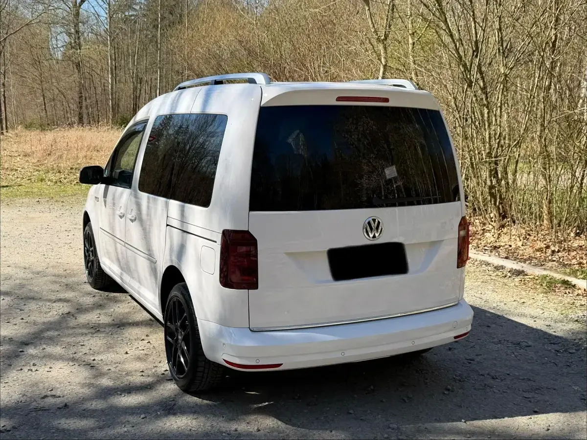 Gebraucht VW Caddy Highline 125 PS (91 kW) 2017 Weiß Van / Kleinbus