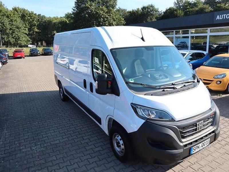Gebraucht Fiat Ducato 160 PS (117 kW) 2023 Weiss Van